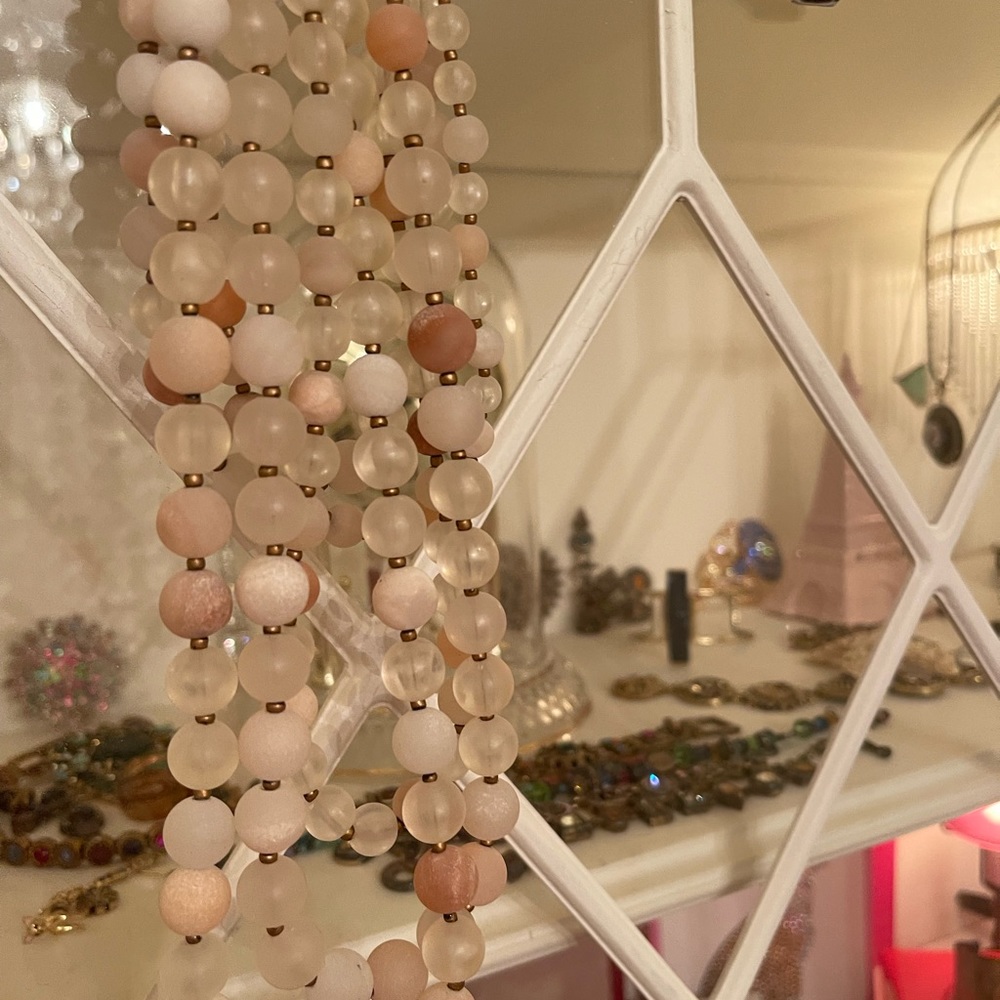 Pretty necklace - Picture 3 of 4